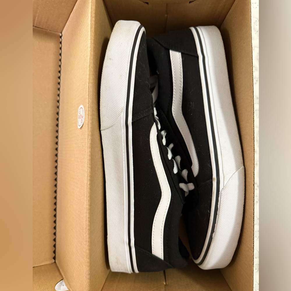 Women’s Vans Ward Black and White Canvas Sneakers